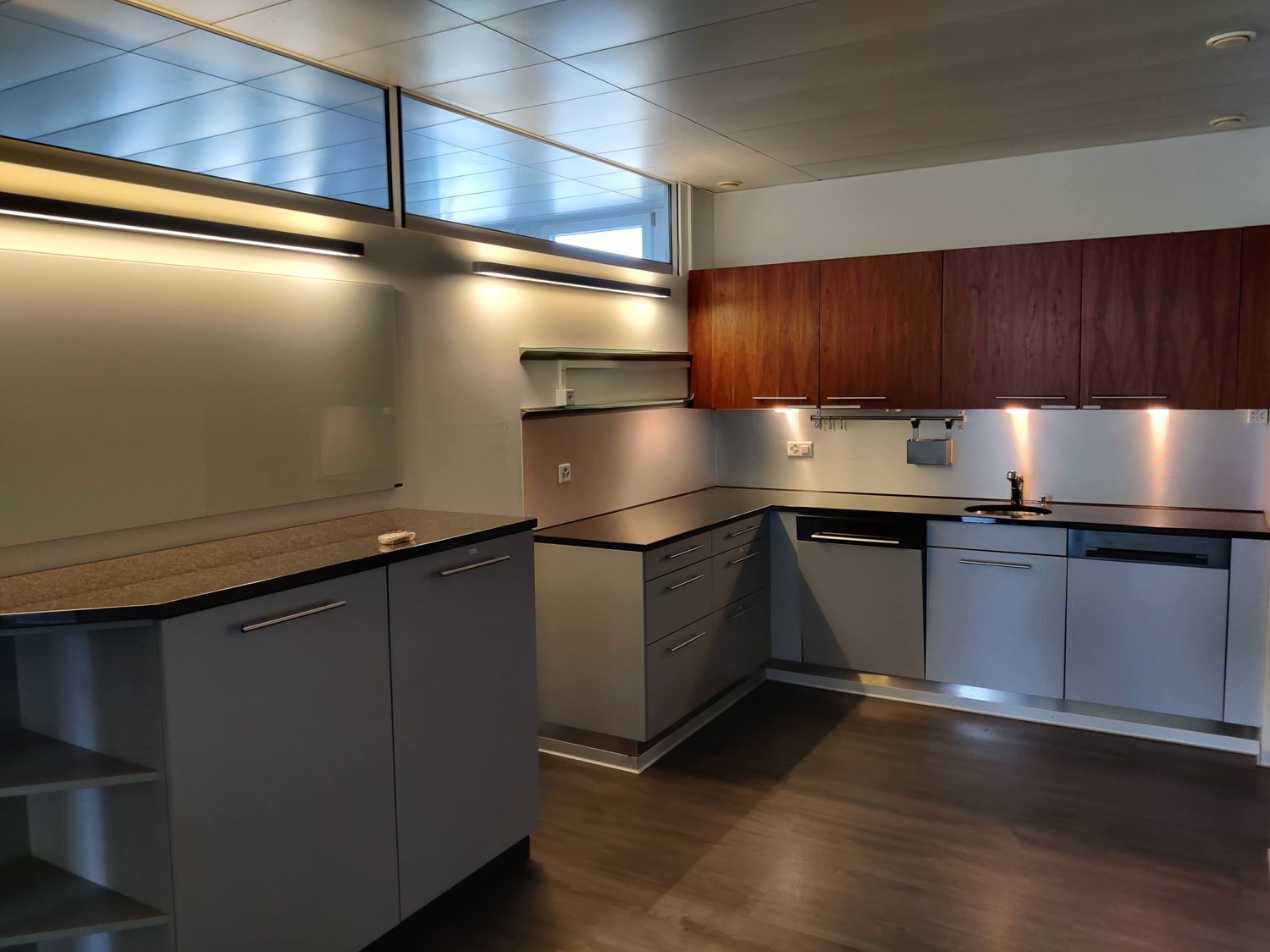 488m² ufficio
