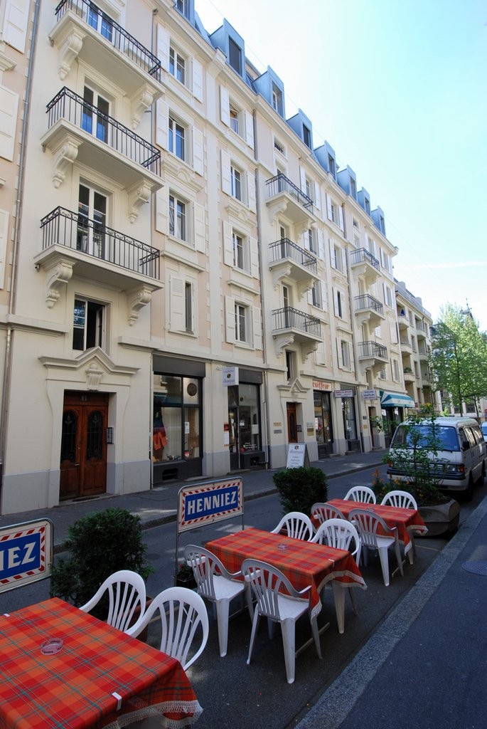 16m² commercial