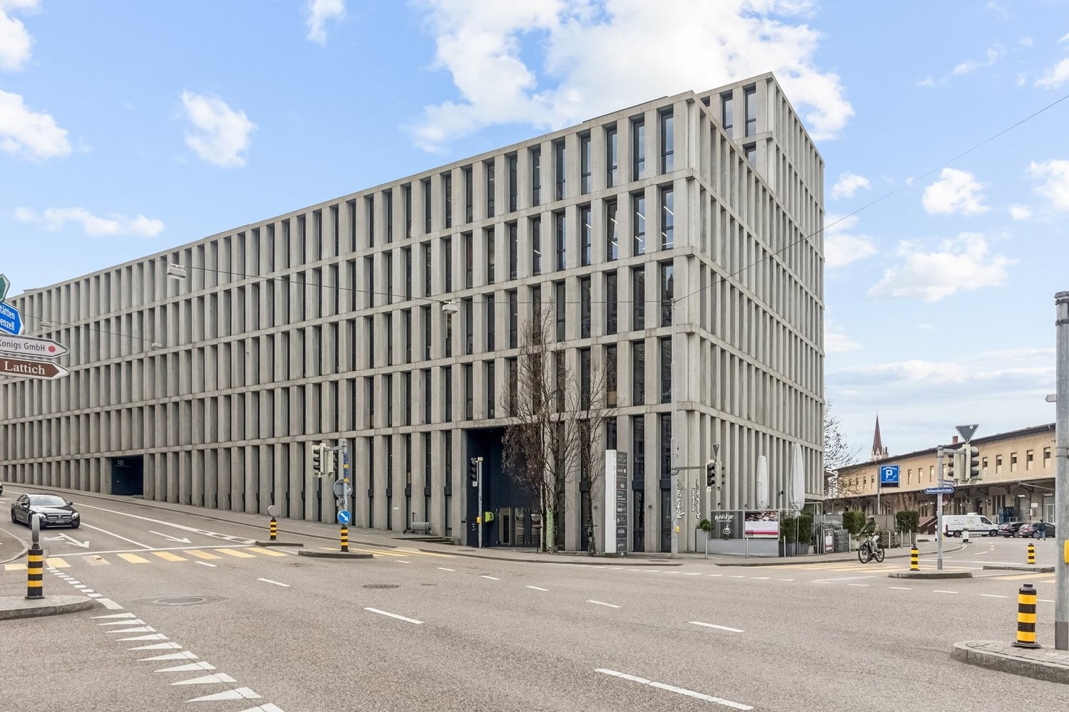 347m² ufficio, foto 1 di 9