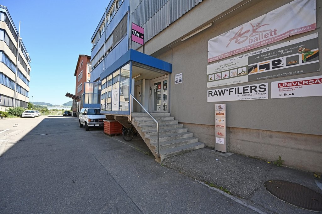 123m² office