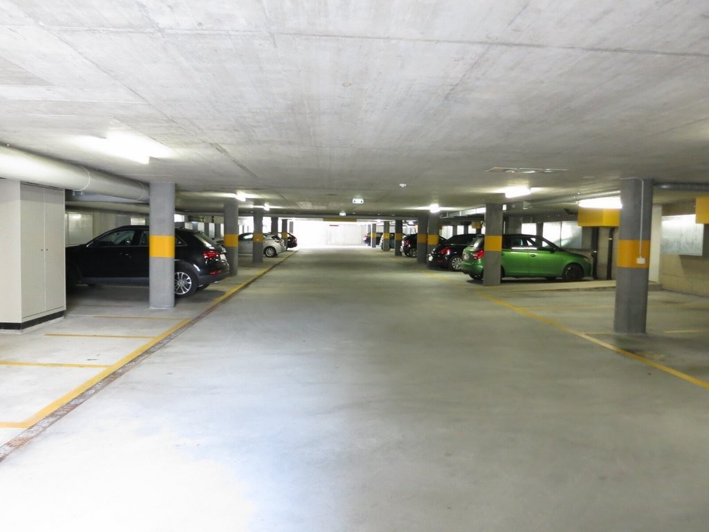 Posto auto coperto per biciclette, foto 2 di 2