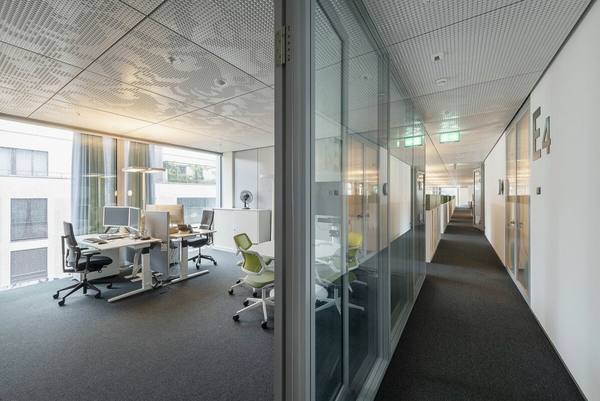 7420m² ufficio