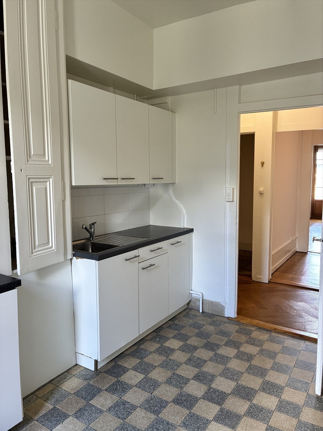 appartamento di 4 locali, foto 3 di 9