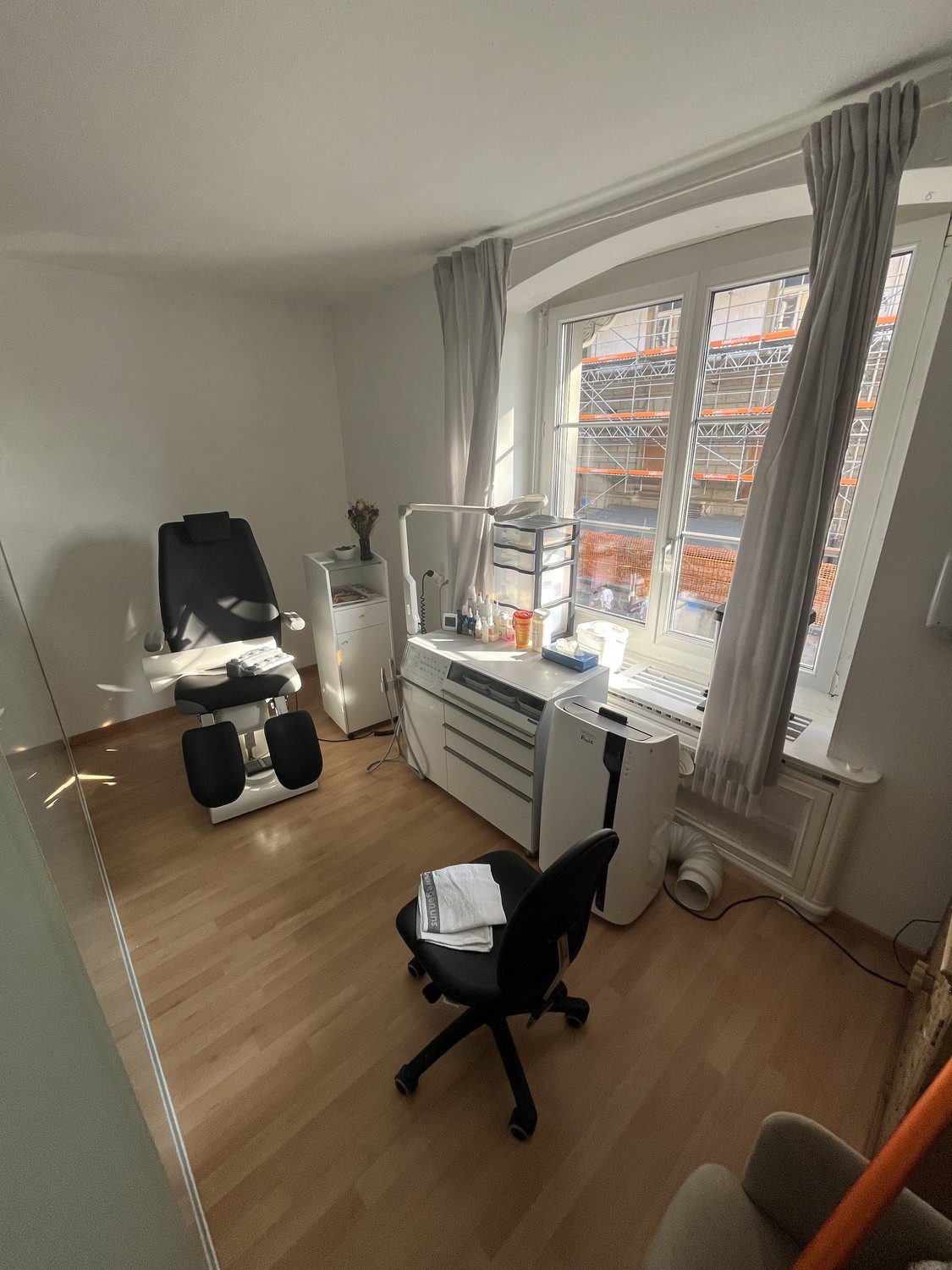 19m² commerciale, foto 3 di 9