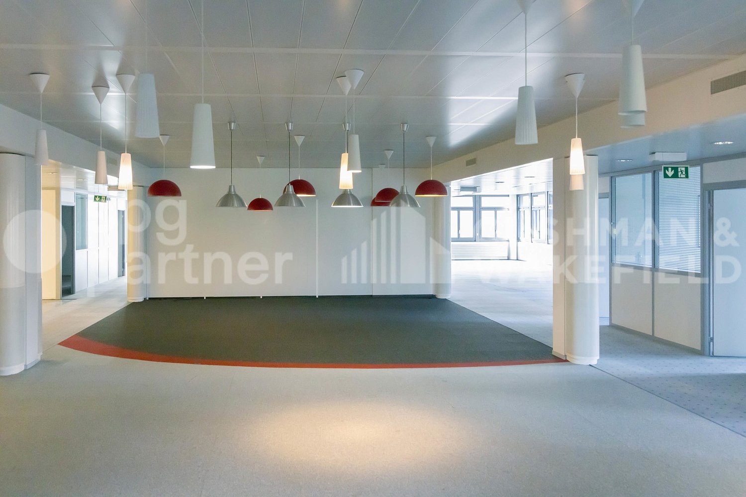 2800m² commerciale