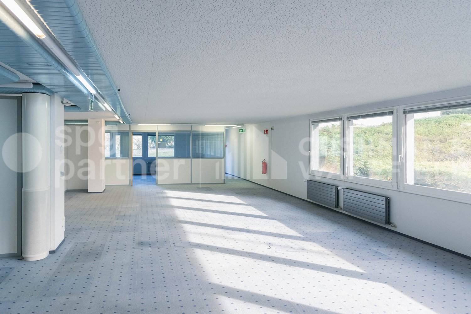 2800m² commerciale