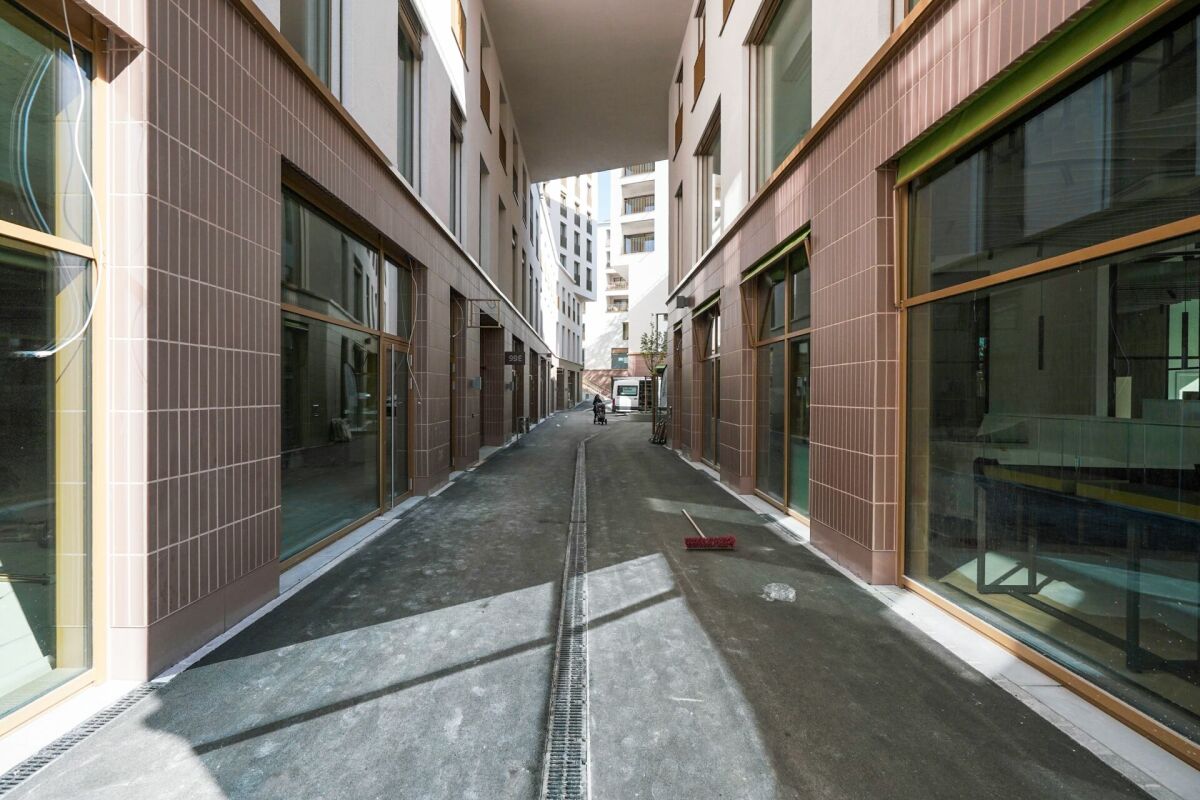 470m² commercial