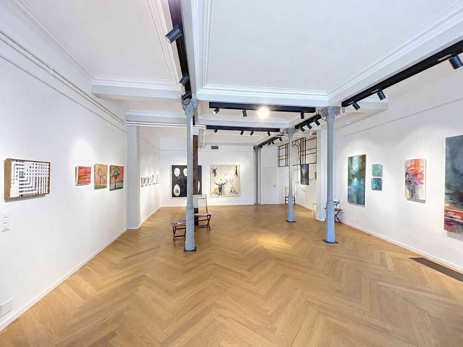 107m² arcade