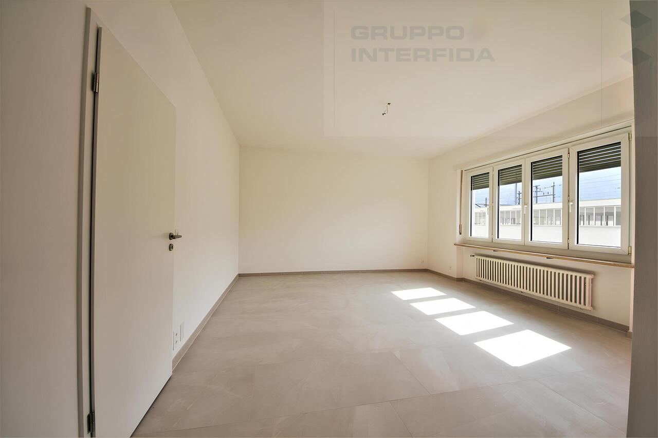 4 ½ rooms apartment, foto 4 di 10