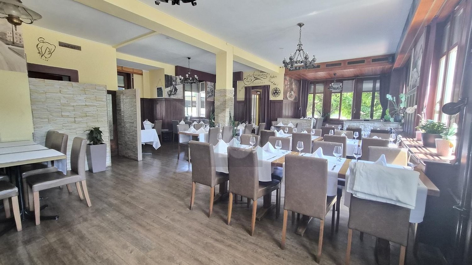 Ristorante di 235m²