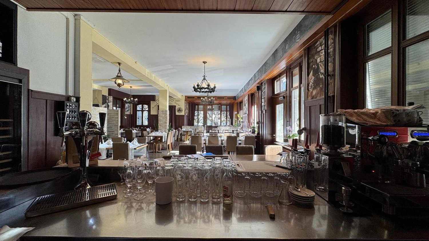 Ristorante di 235m²