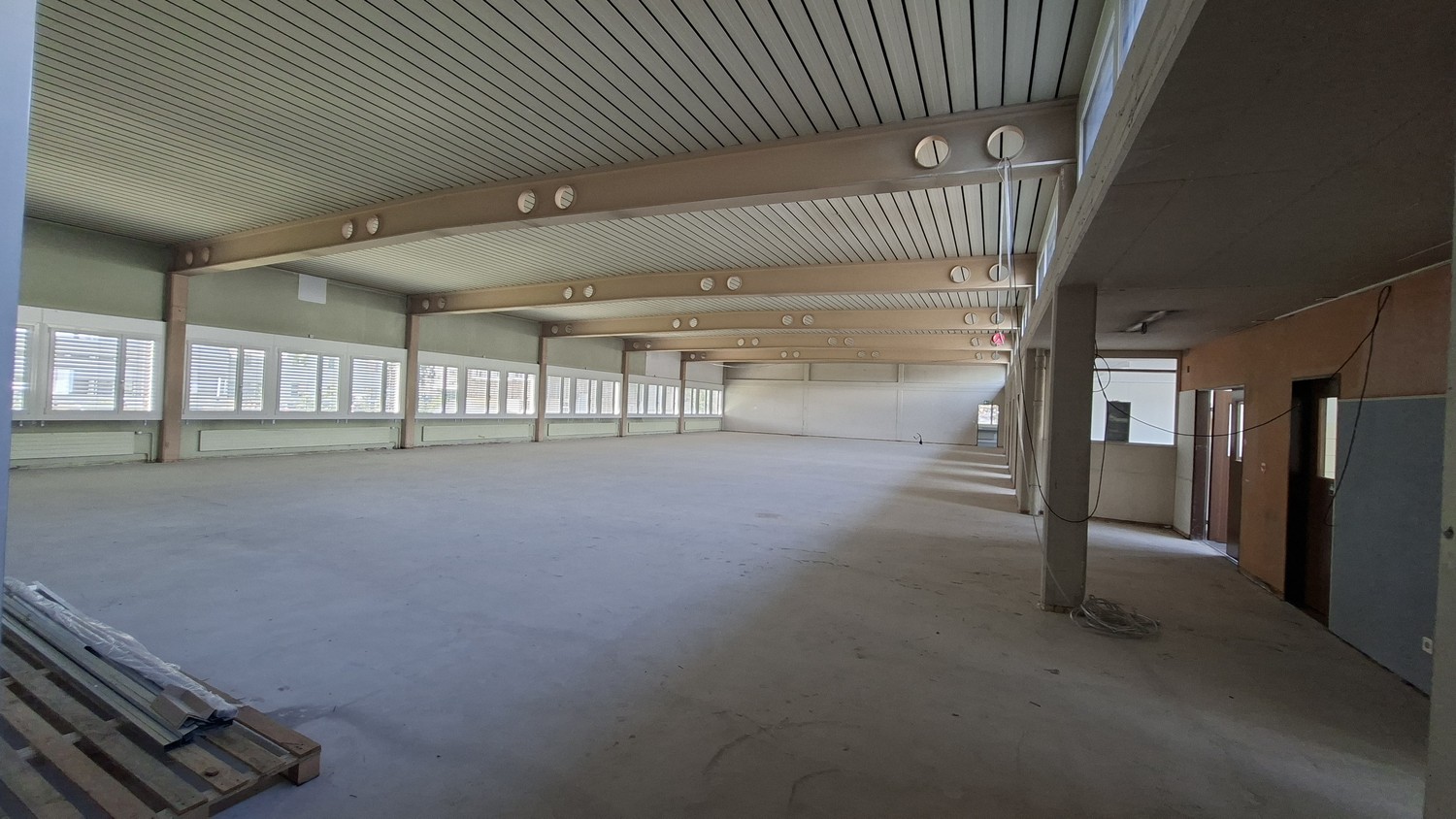 720m² commerciale