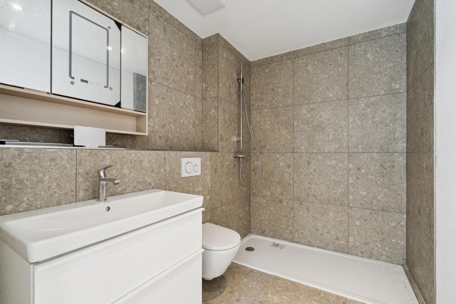 Appartamento di 2 ½ locali, foto 4 di 7