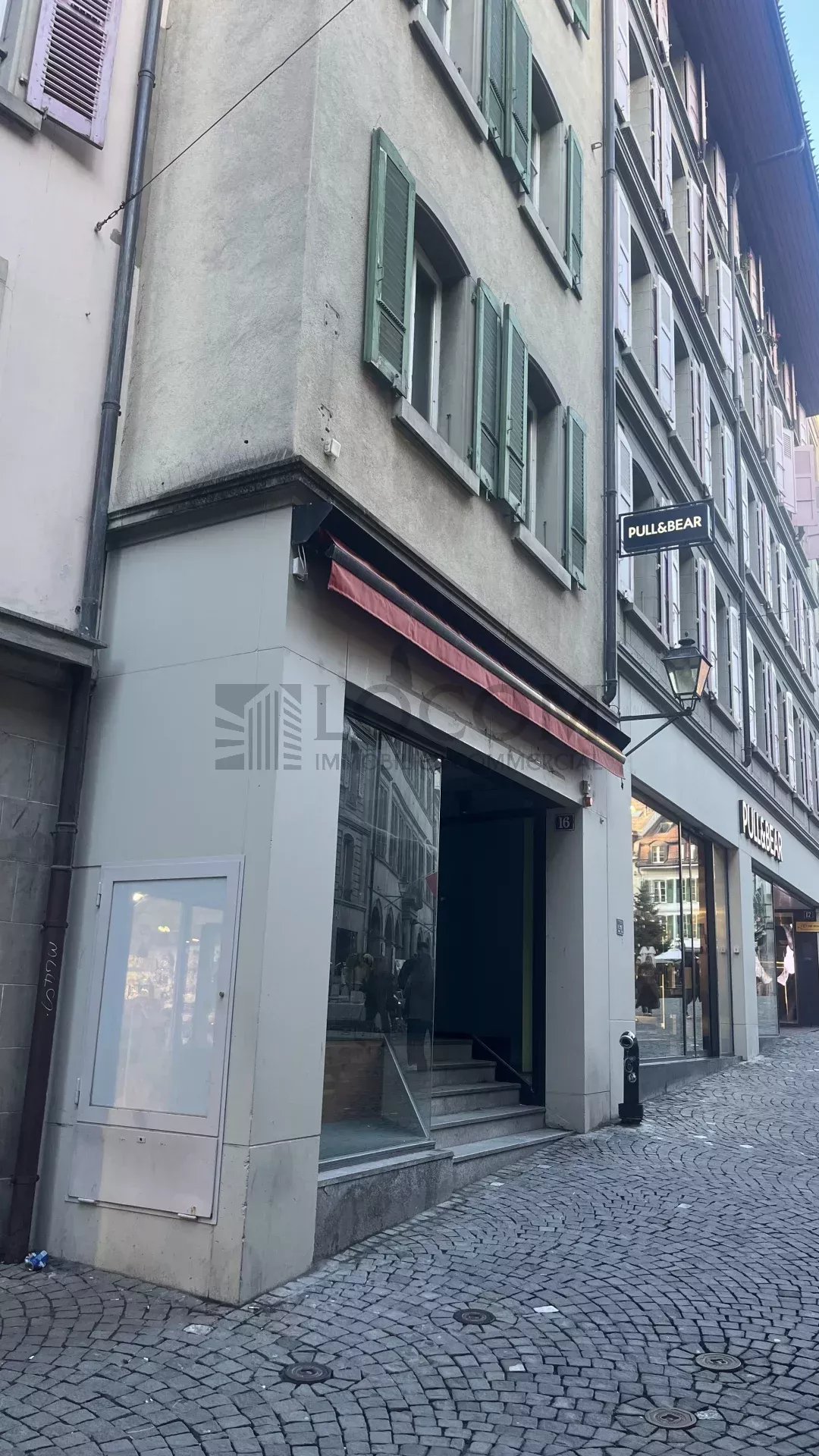 negozio di 564m²
