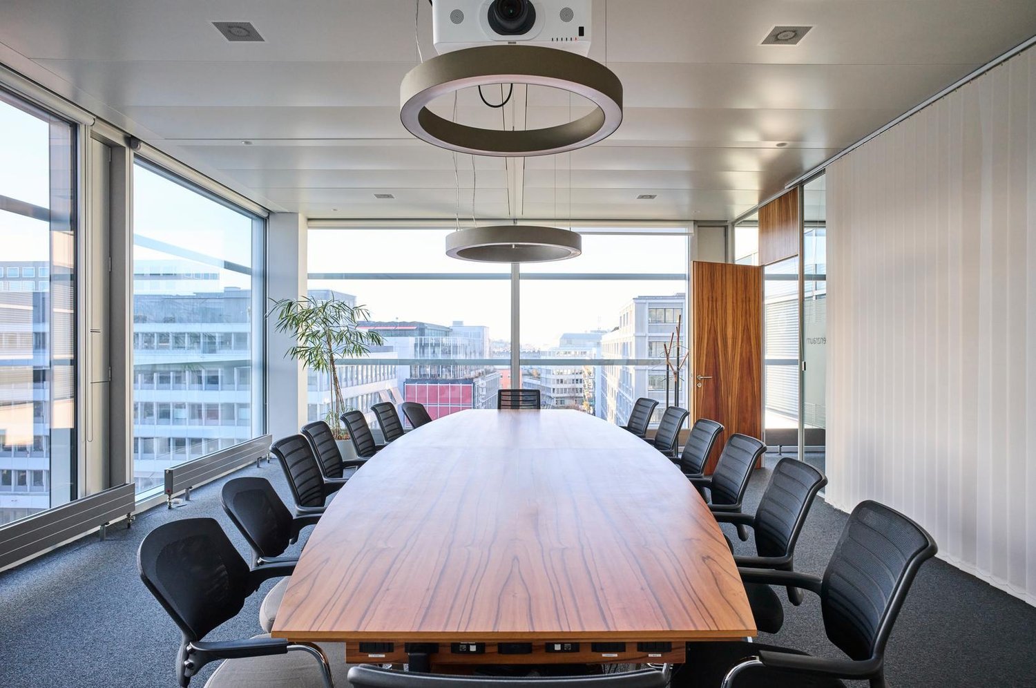ufficio di 1243m²