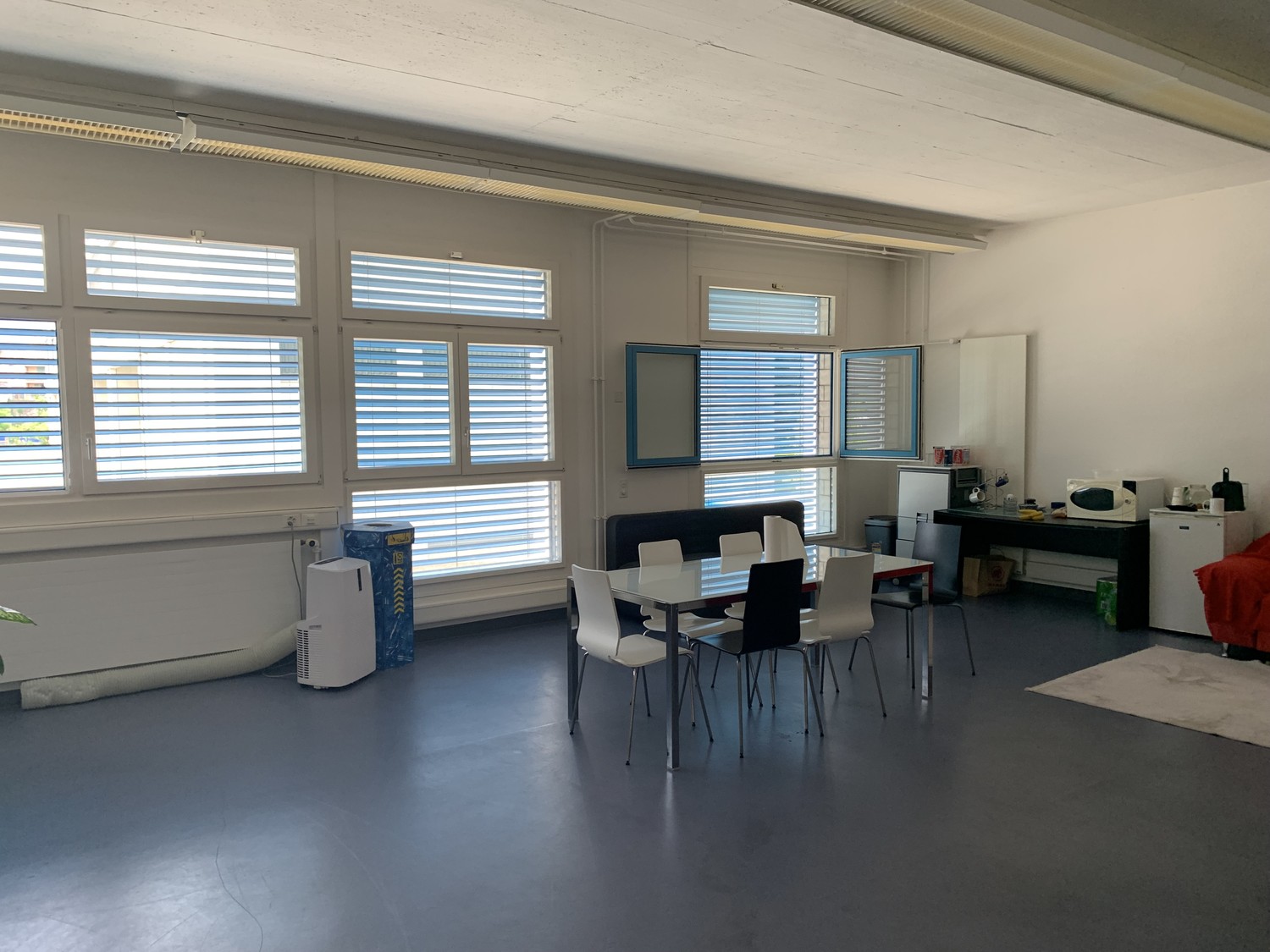 Ufficio, foto 3 di 9