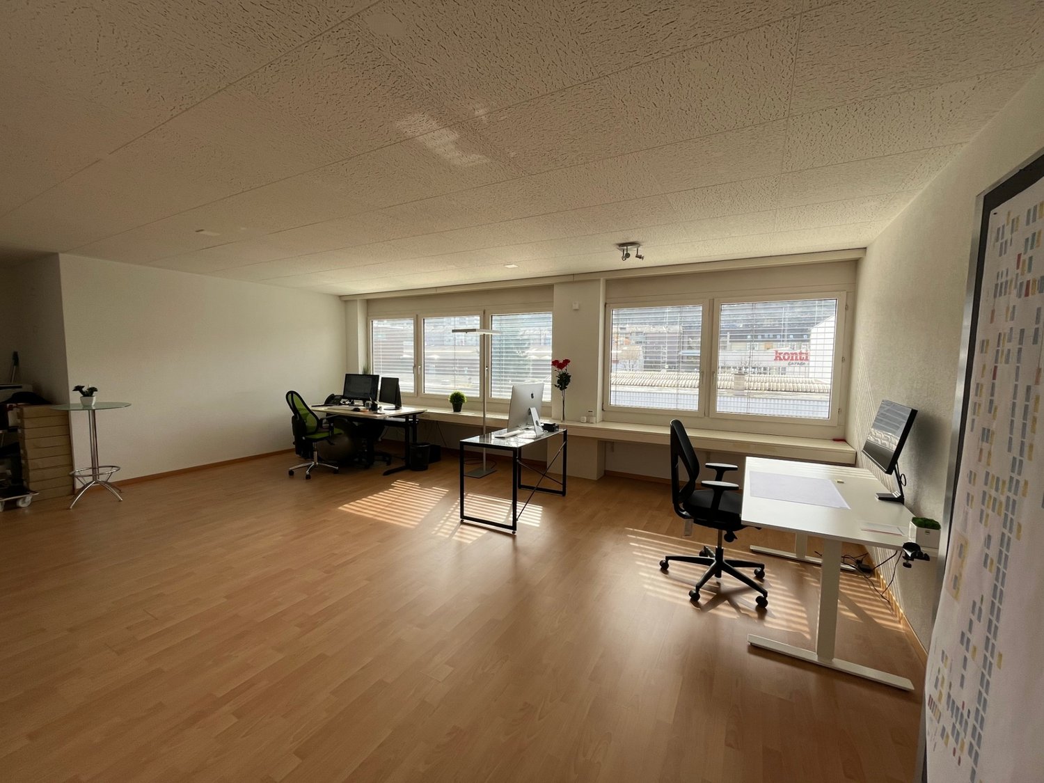 102m² commerciale