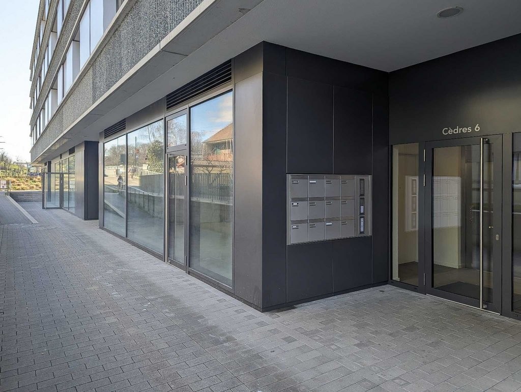 63m² negozio