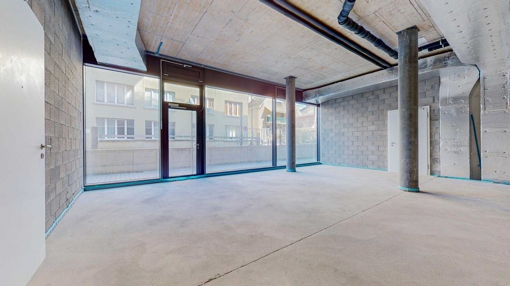 63m² negozio