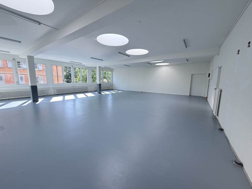 150m² commercial