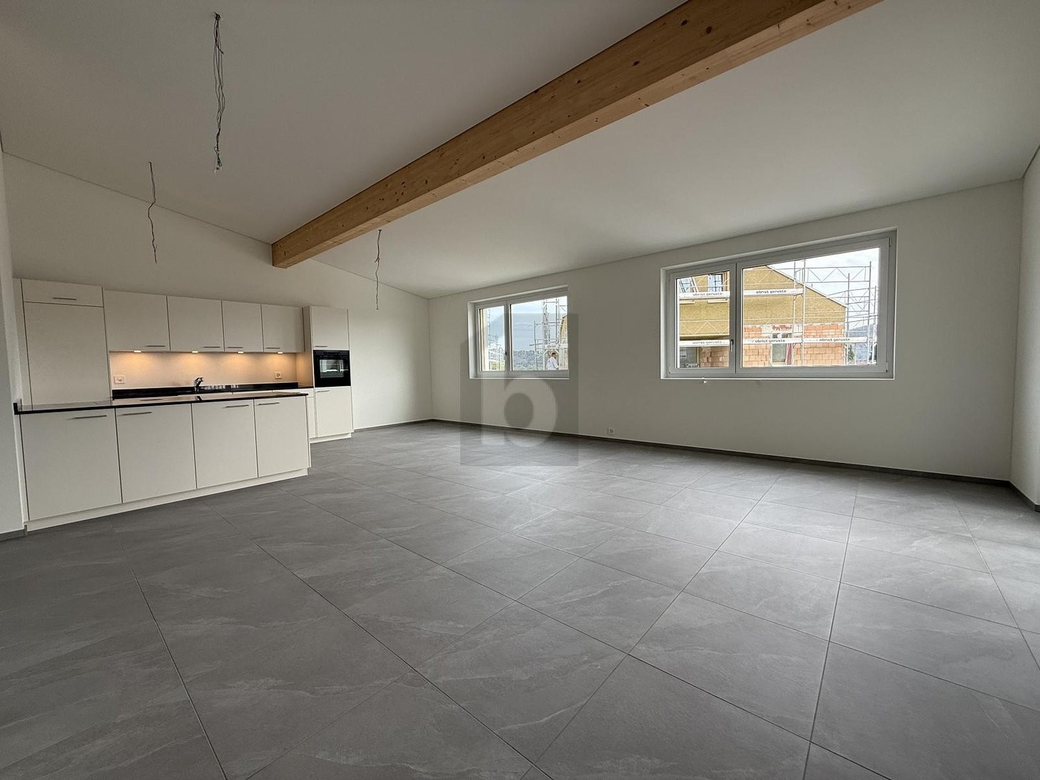 Attico di 3 ½ locali, foto 2 di 4