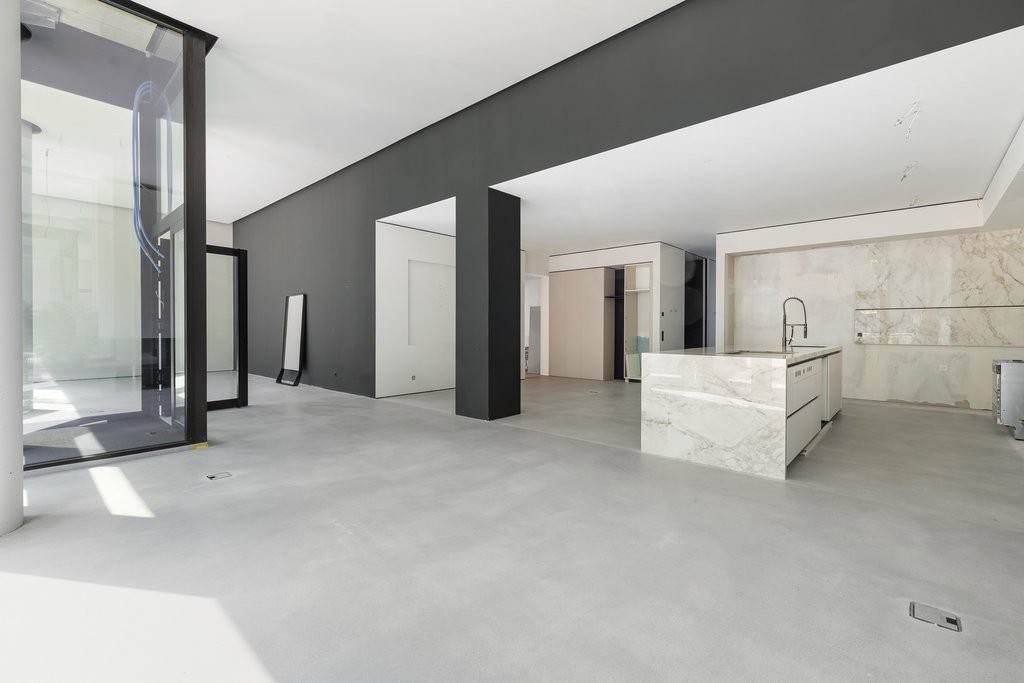 264m² commercial, foto 2 di 10