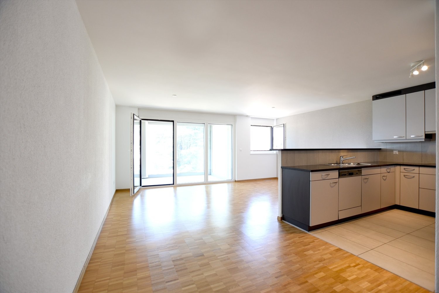 Appartamento di 4 ½ locali, foto 3 di 9