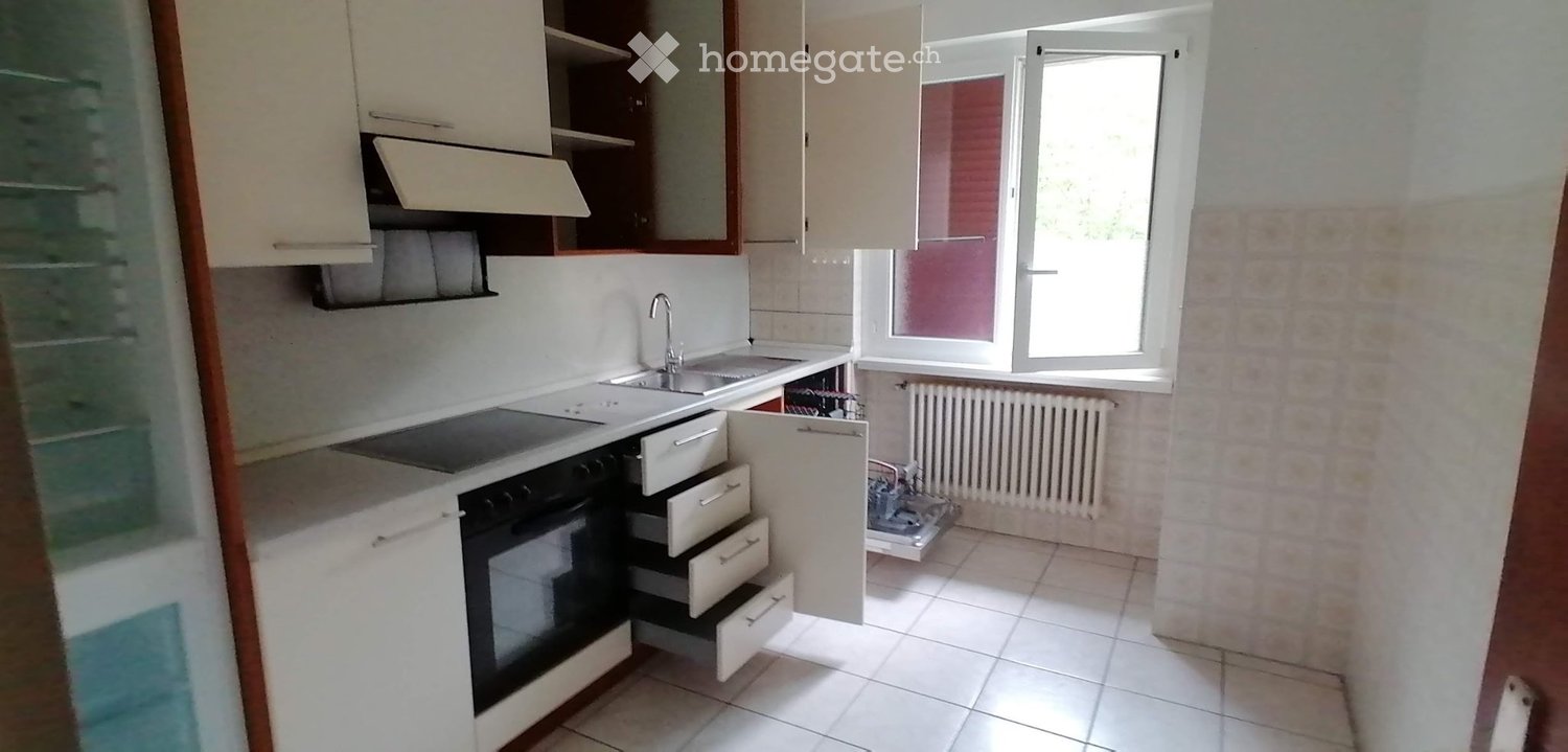 5 rooms apartment