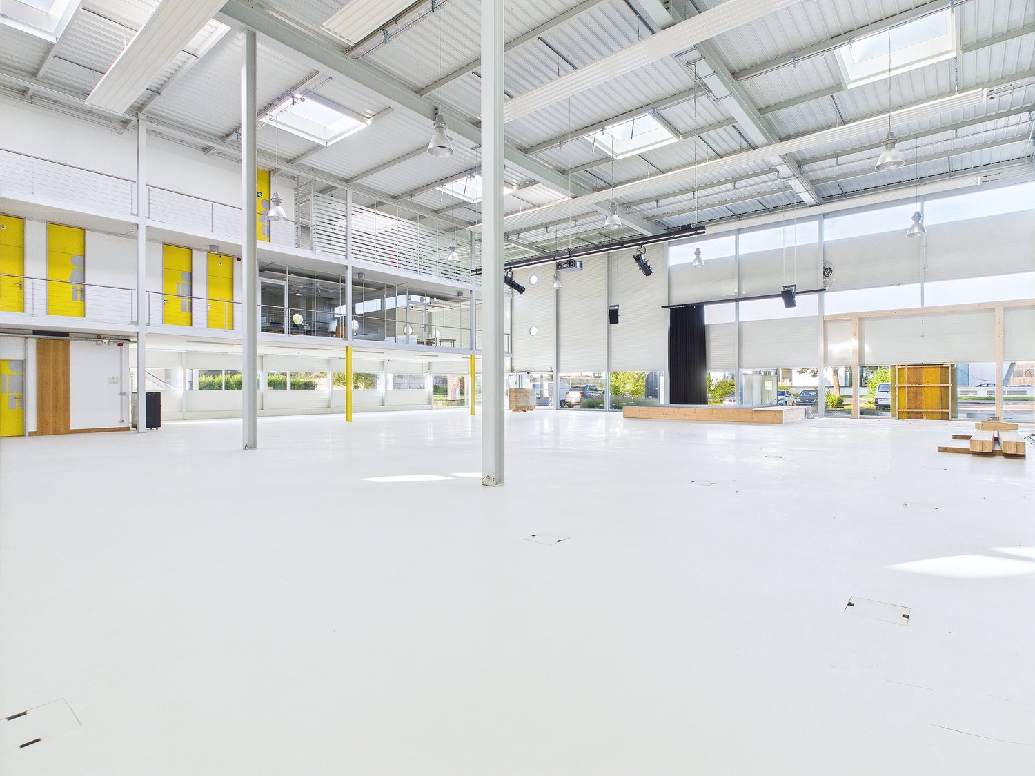 1467m² oggetto industriale