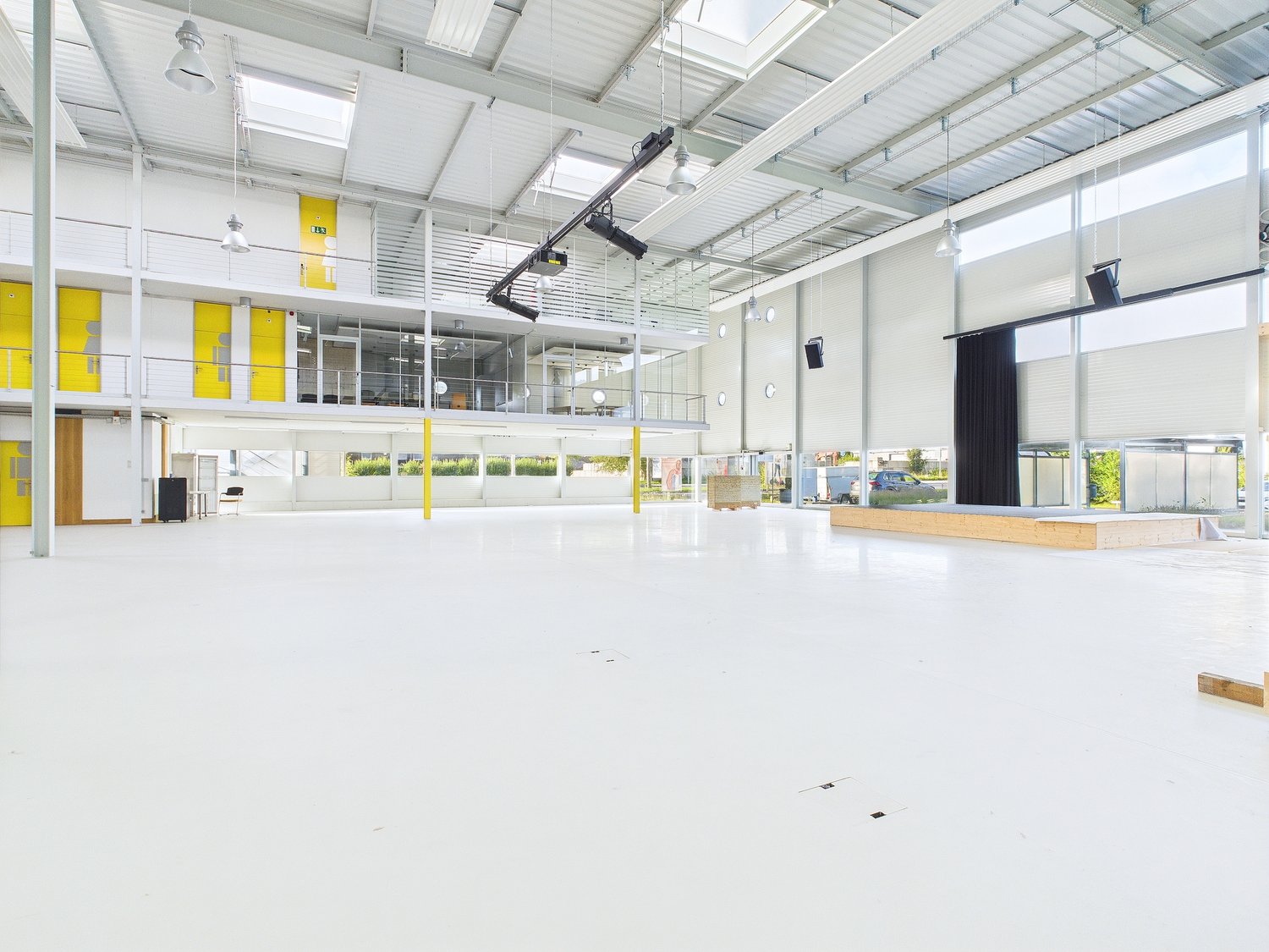 1467m² oggetto industriale