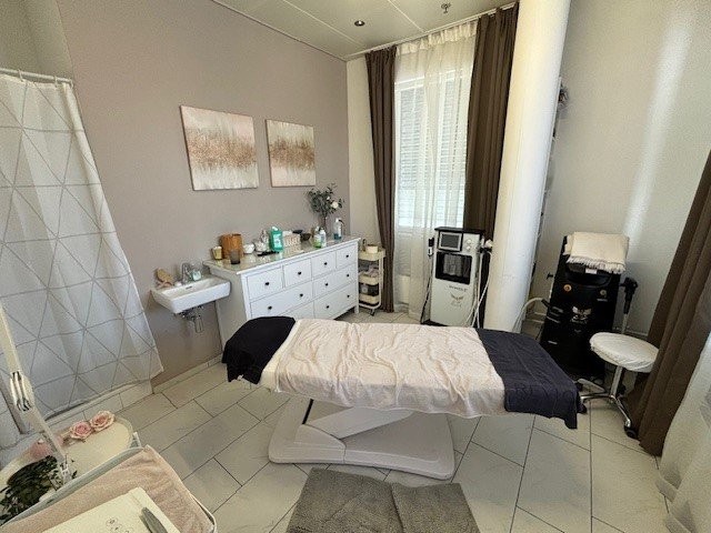 negozio di 154m²