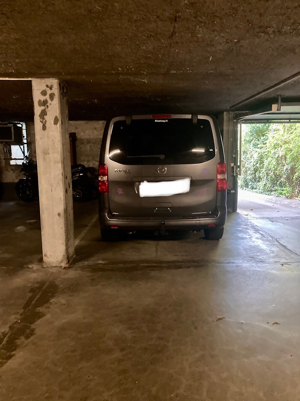 Posto auto interrato, foto 2 di 2