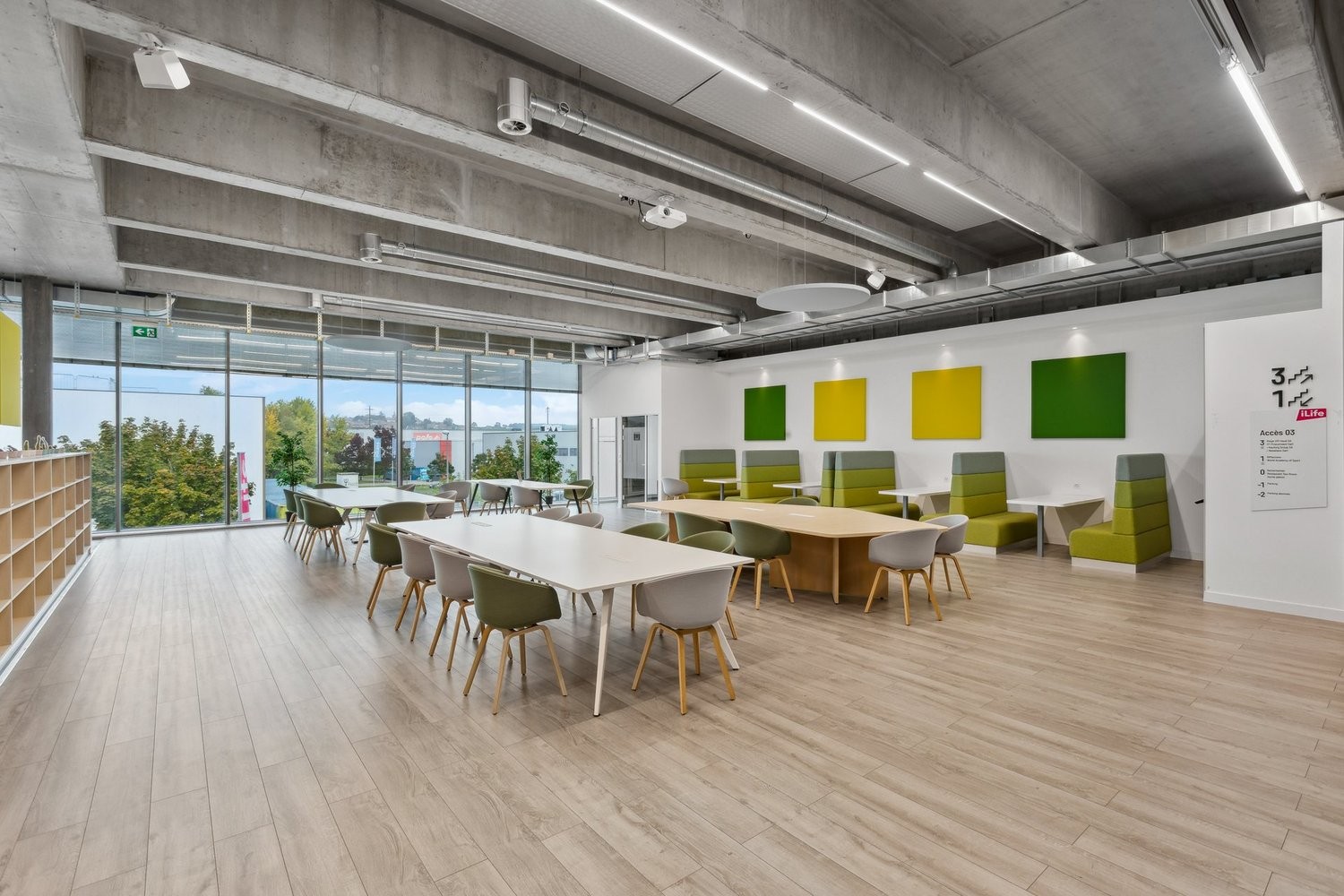 726m² living / commercial building