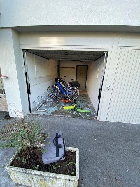 Single garage