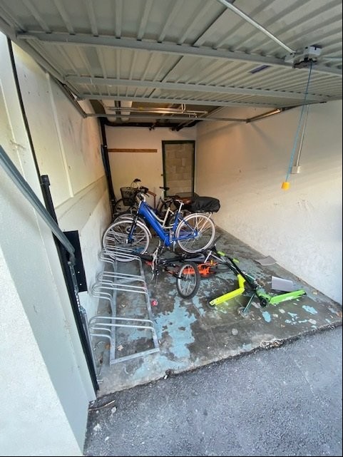 Single garage