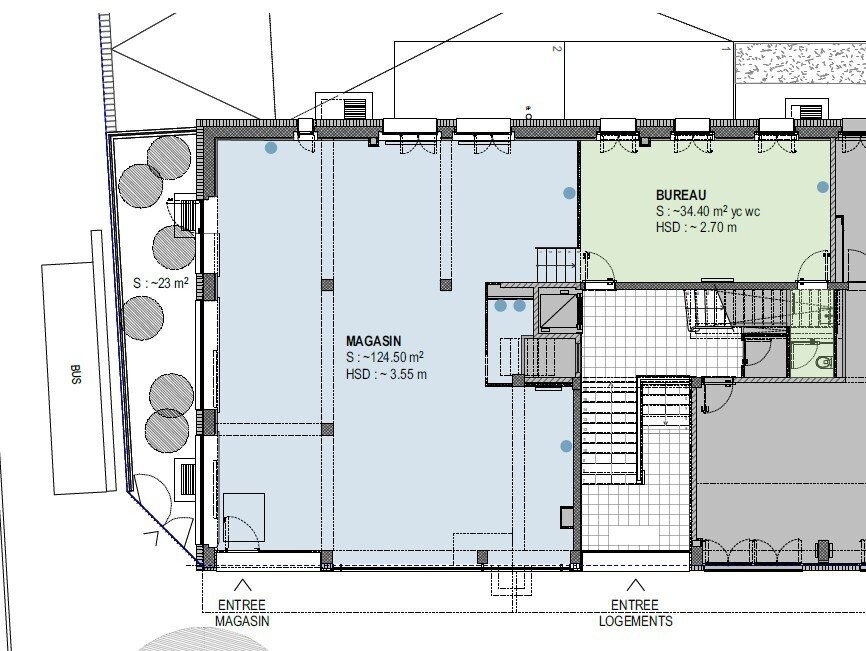 128m² shop