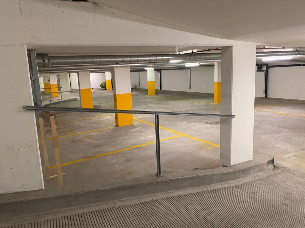 Doppio garage, foto 1 di 2