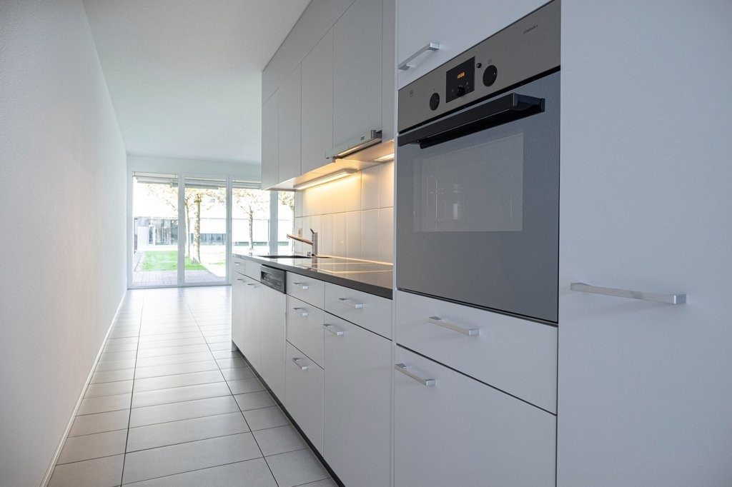 85m² commercial