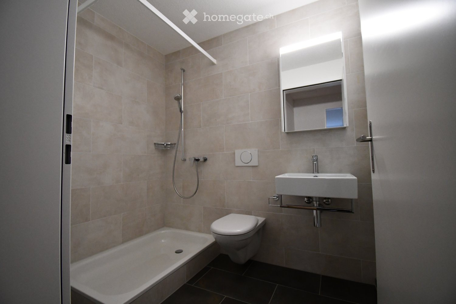 Appartamento mansardato di 3 ½ locali, foto 4 di 6