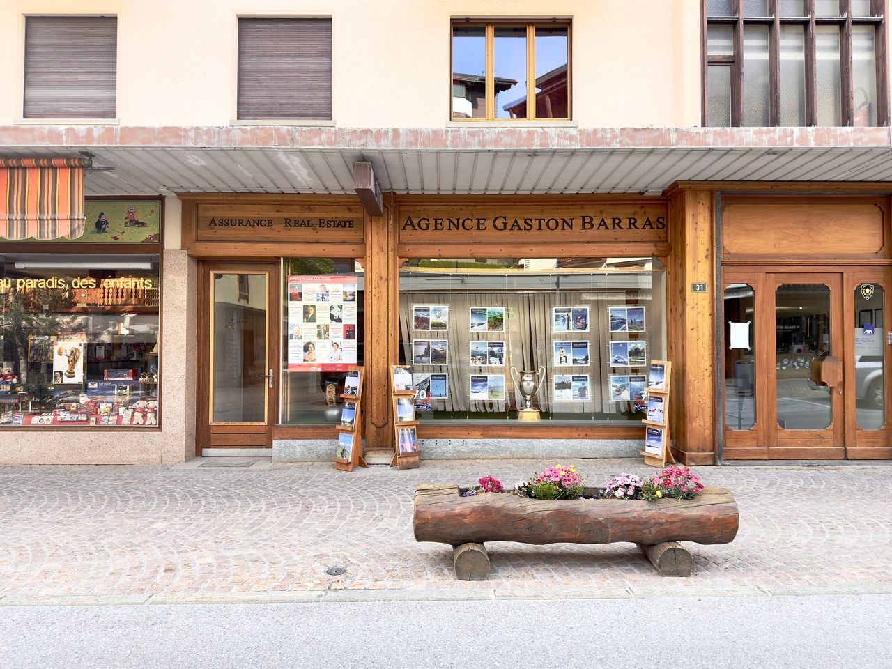 65m² commerciale