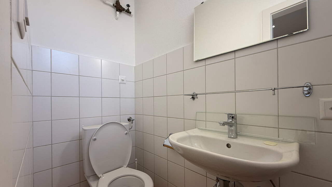 65m² commerciale