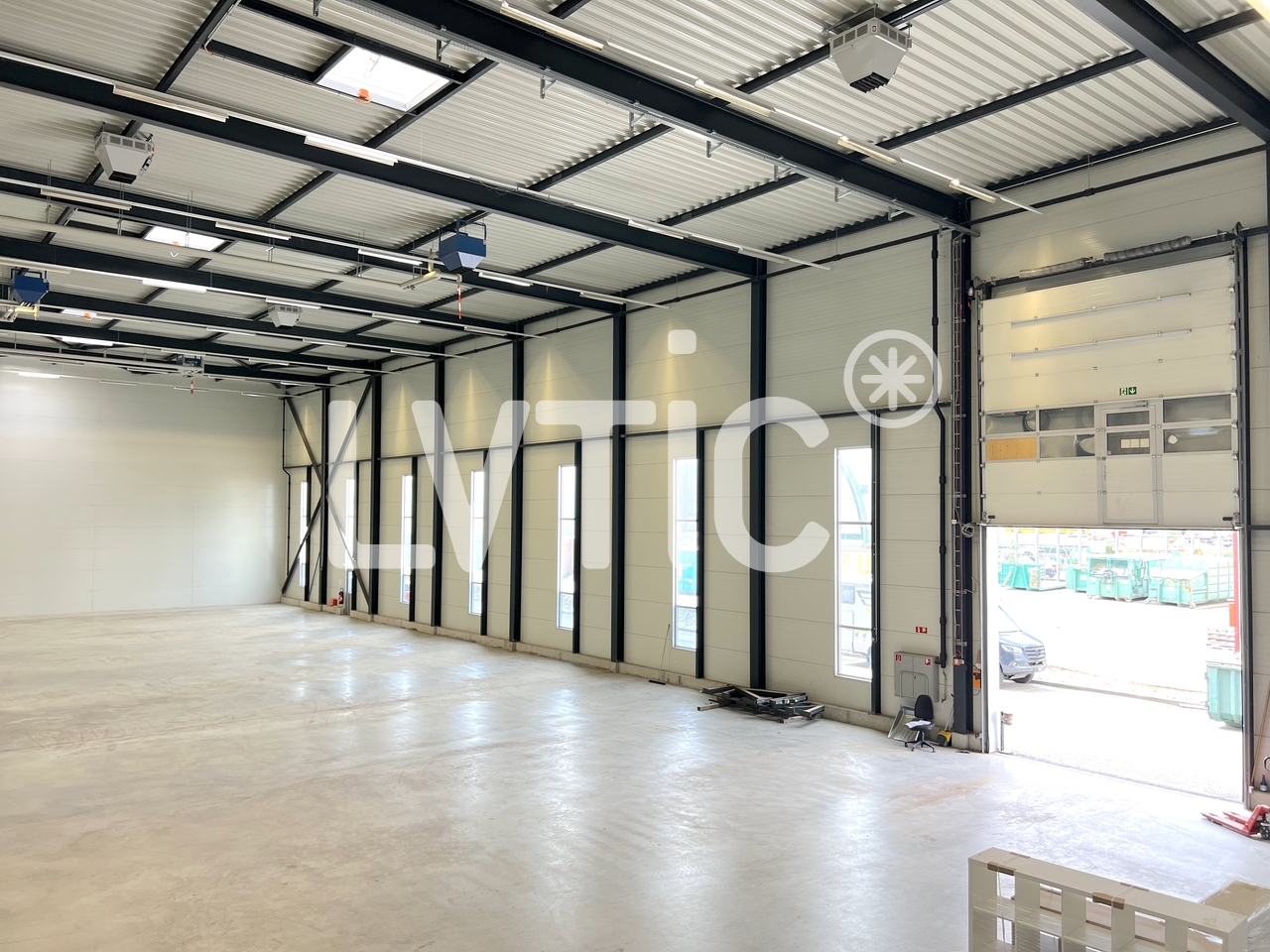 950m² oggetto industriale