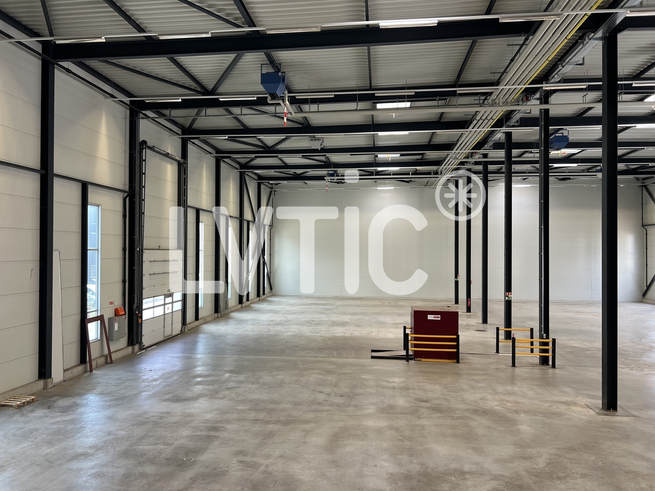950m² oggetto industriale