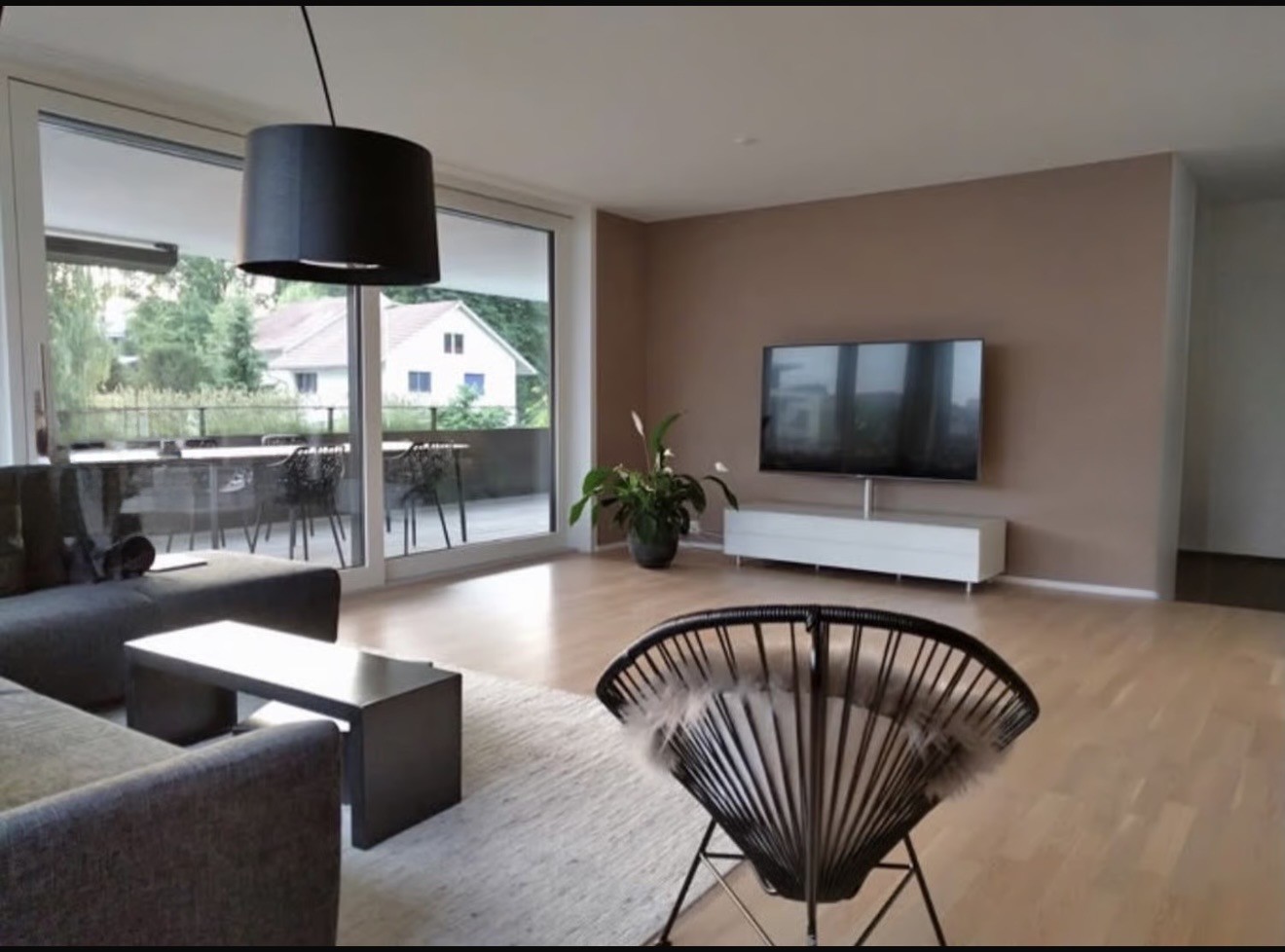 Appartamento di 4 ½ locali, foto 2 di 7