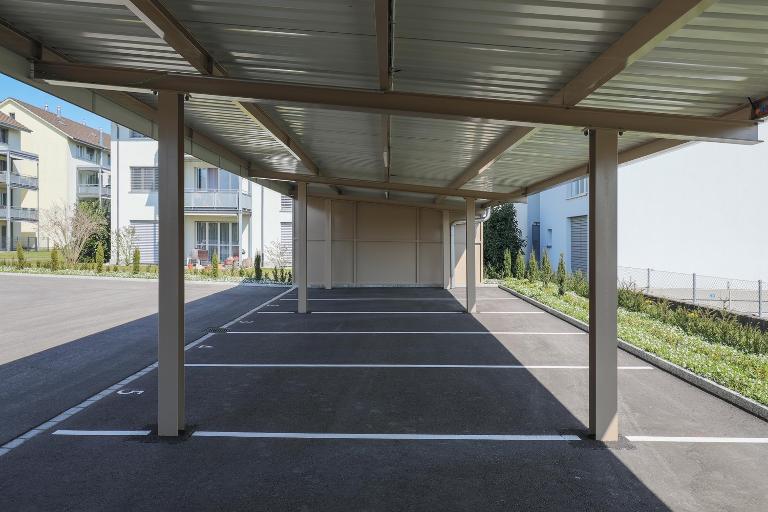 14-14m² open slot