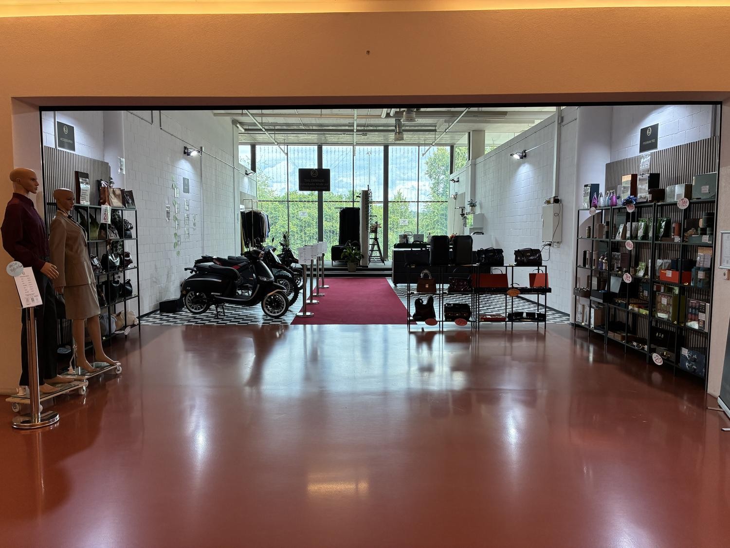 125-125m² commerciale