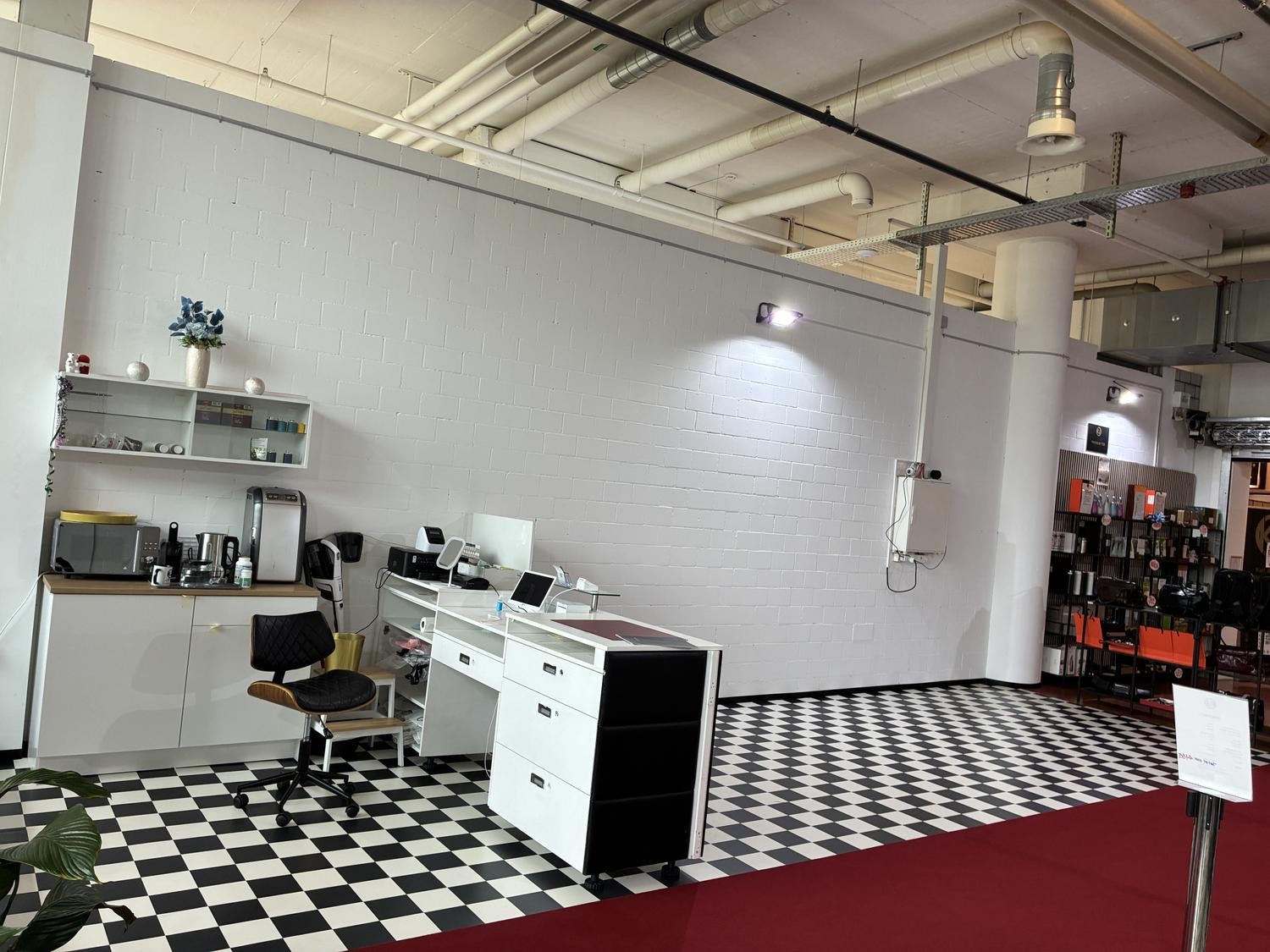 125-125m² commerciale