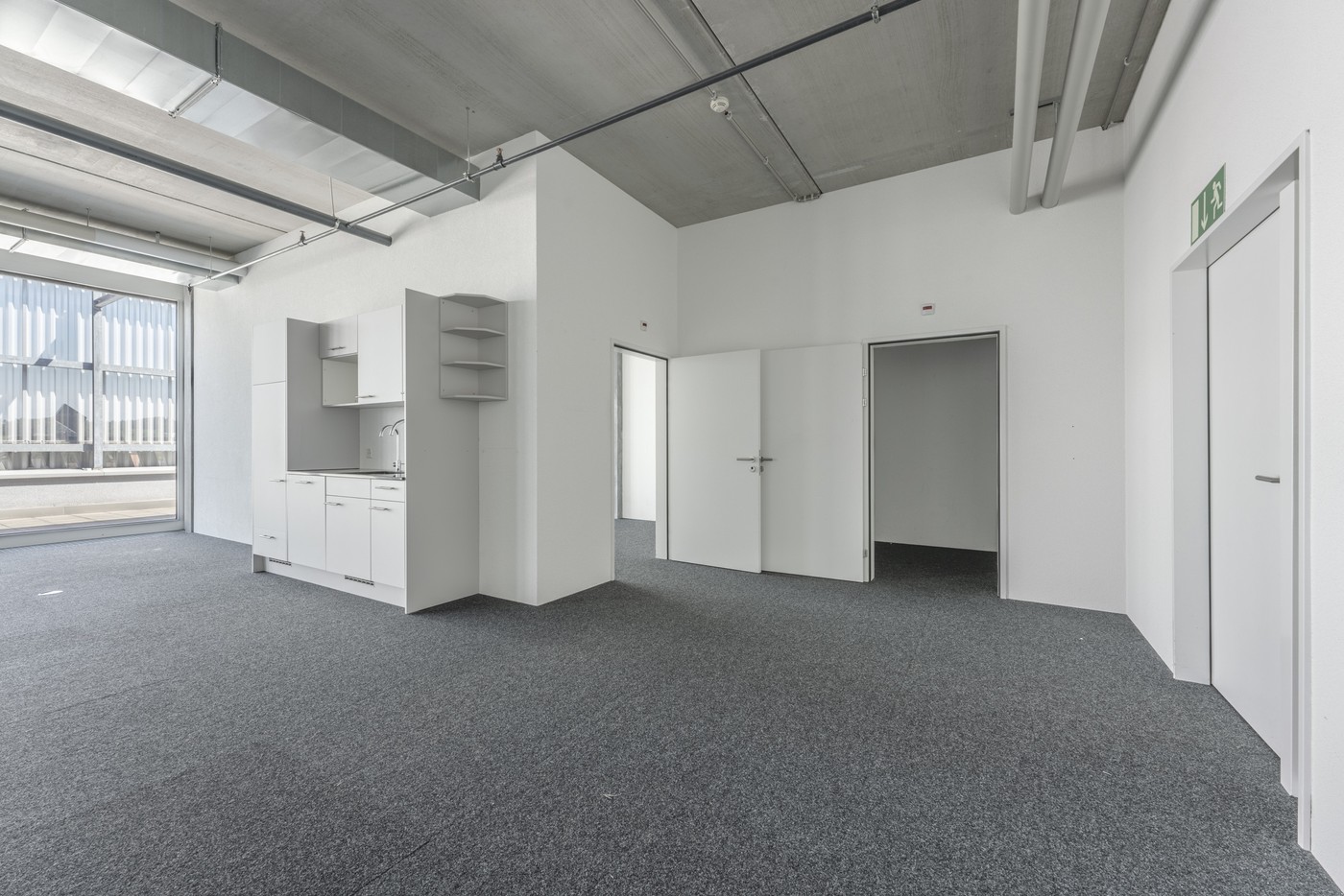 138m² office