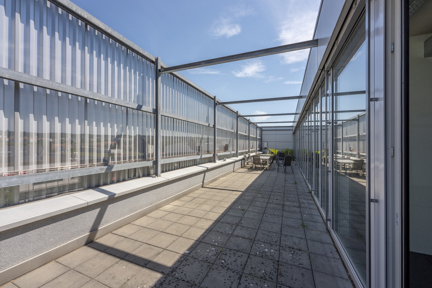 138m² office