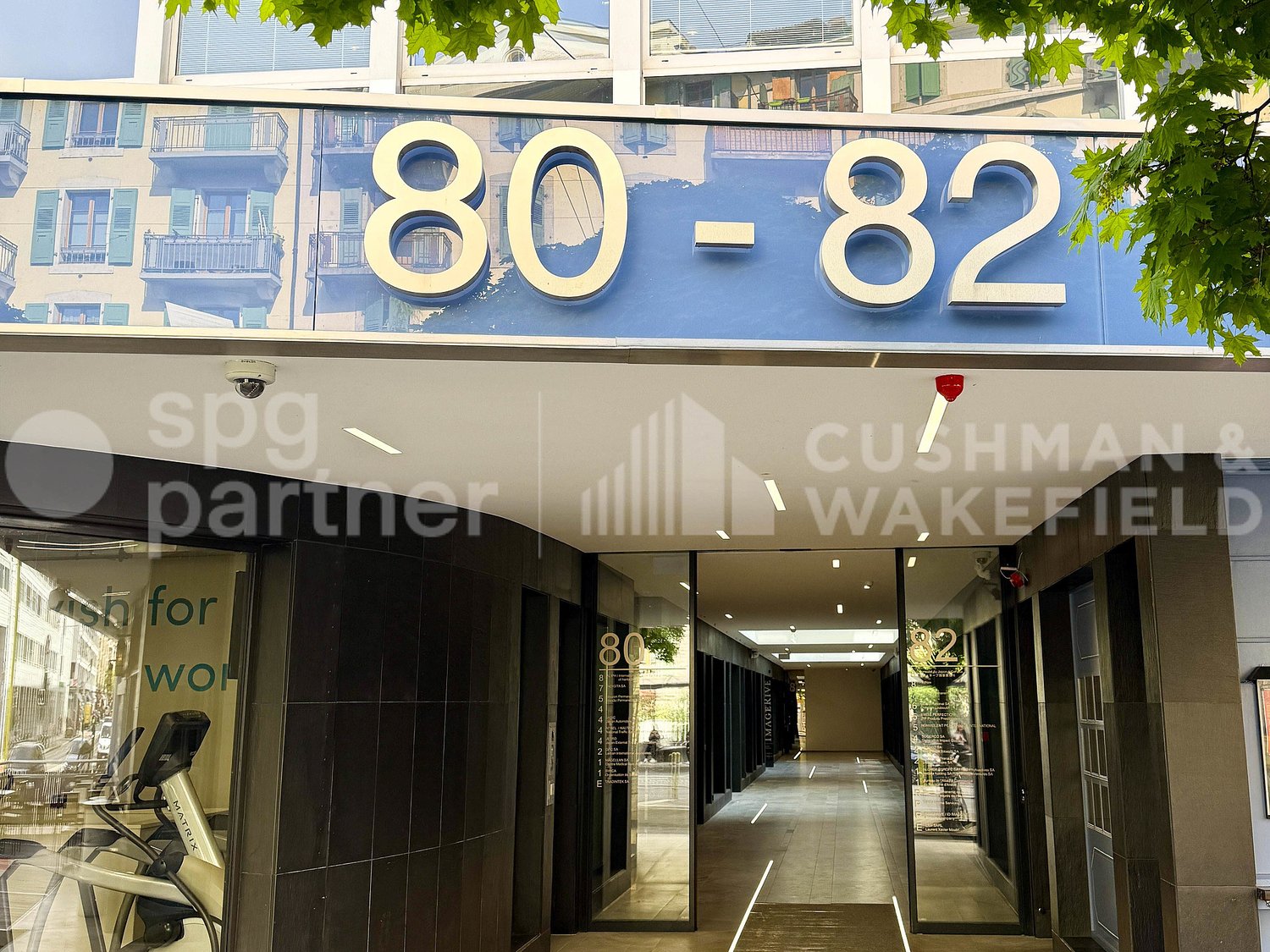 205m² office